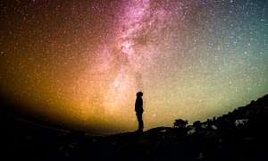 looking into space by Greg Rakozy on Unsplash